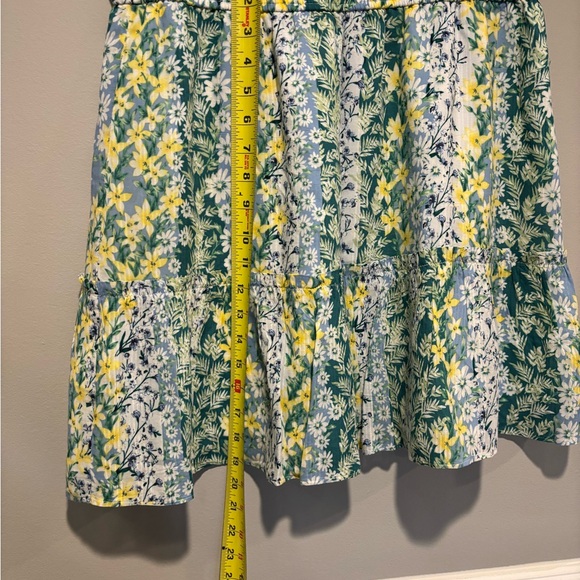 Women's LOFT short skirt - Beautiful Spring Colors - Size Medium NWOT - Picture 13 of 13